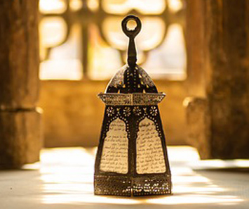 Ramadan Laterne © Ahmed Sabry auf Pixabay